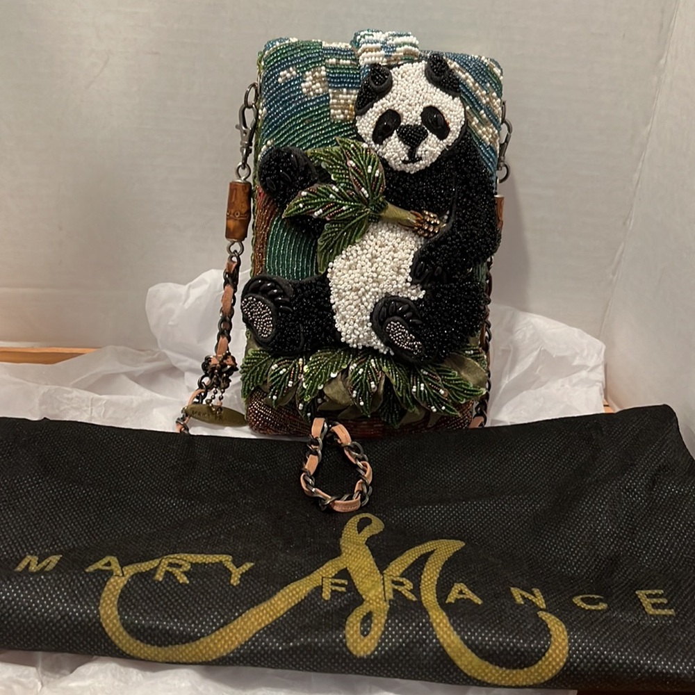 Mary Frances Vintage Covetted Panda Bag hard case ,duster ,Beads ,New !gorgeous